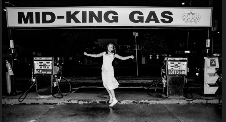 PACKS premieres single "New TV"