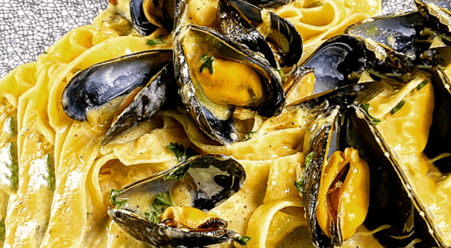 Mussels in a white wine and garlic butter sauce recipe by Chef Schulz