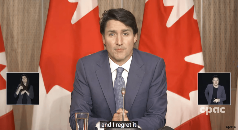 Trudeau apologizes for Tofino vacation