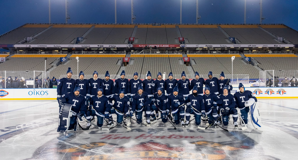 Maple Leafs face of against Buffalo Sabres in NHL Heritage Classic