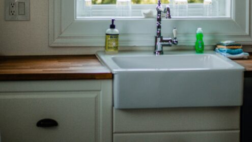 How to install a farmhouse sink
