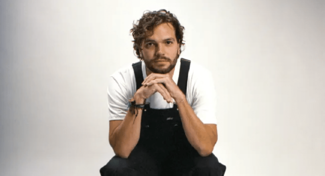 Daniel James MacFadyan plays the Horseshoe