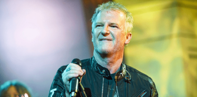 Alan Frew Rewind concert at Opera House